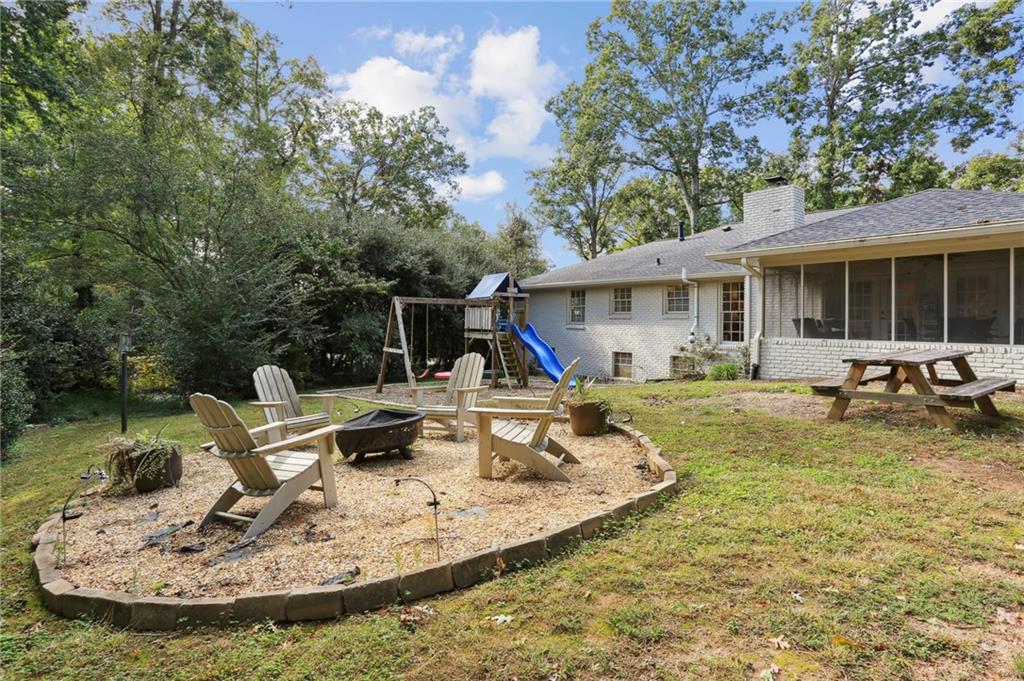 4775 Brinkley Lane, Sandy Springs, Georgia 30342, 3 Bedrooms Bedrooms, ,2 BathroomsBathrooms,Residential,Sold,4775 Brinkley Lane,7299531