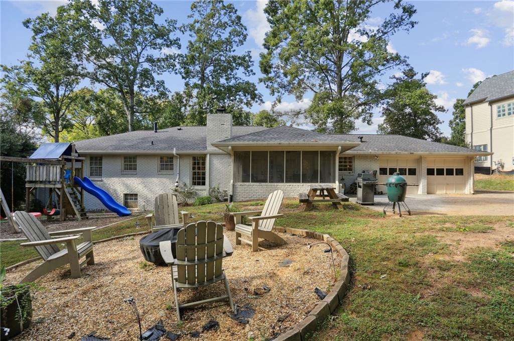 4775 Brinkley Lane, Sandy Springs, Georgia 30342, 3 Bedrooms Bedrooms, ,2 BathroomsBathrooms,Residential,Sold,4775 Brinkley Lane,7299531