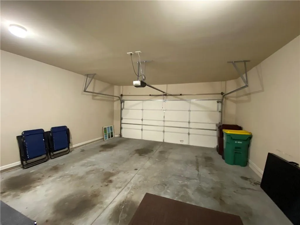 7775 Glisten Avenue Unit 345, Atlanta, Georgia 30328, 3 Bedrooms Bedrooms, ,3 BathroomsBathrooms,Residential,Sold,7775 Glisten Avenue Unit 345,7000099