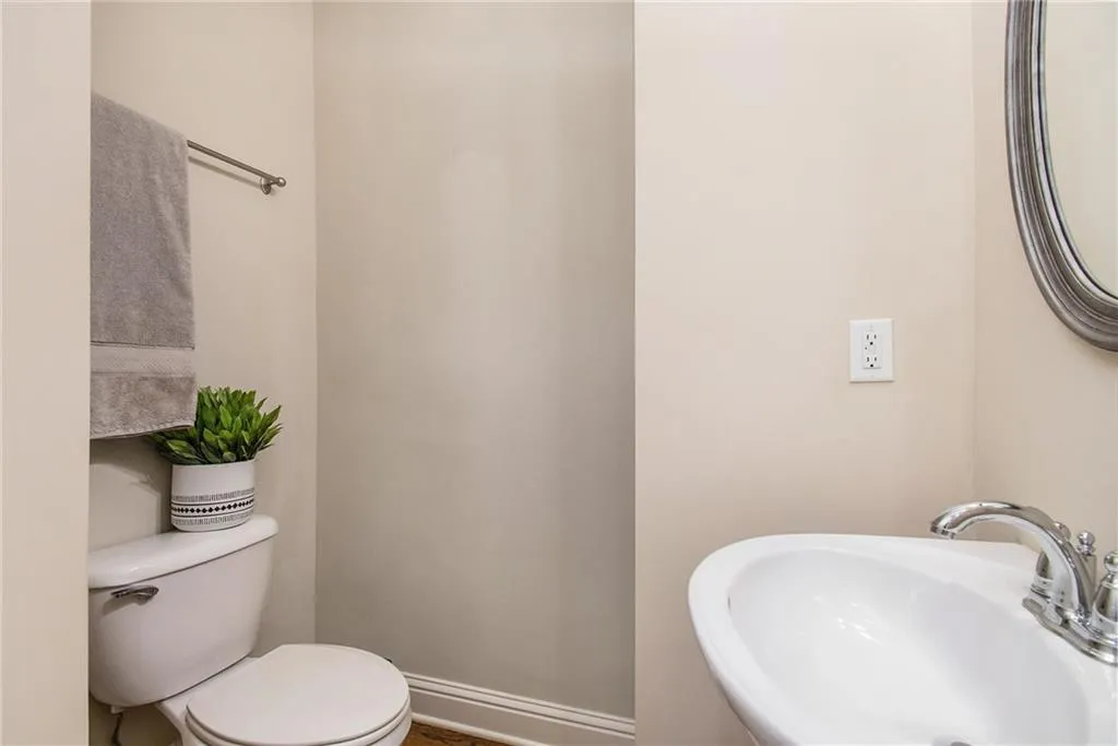 7775 Glisten Avenue Unit 345, Atlanta, Georgia 30328, 3 Bedrooms Bedrooms, ,3 BathroomsBathrooms,Residential,Sold,7775 Glisten Avenue Unit 345,7000099