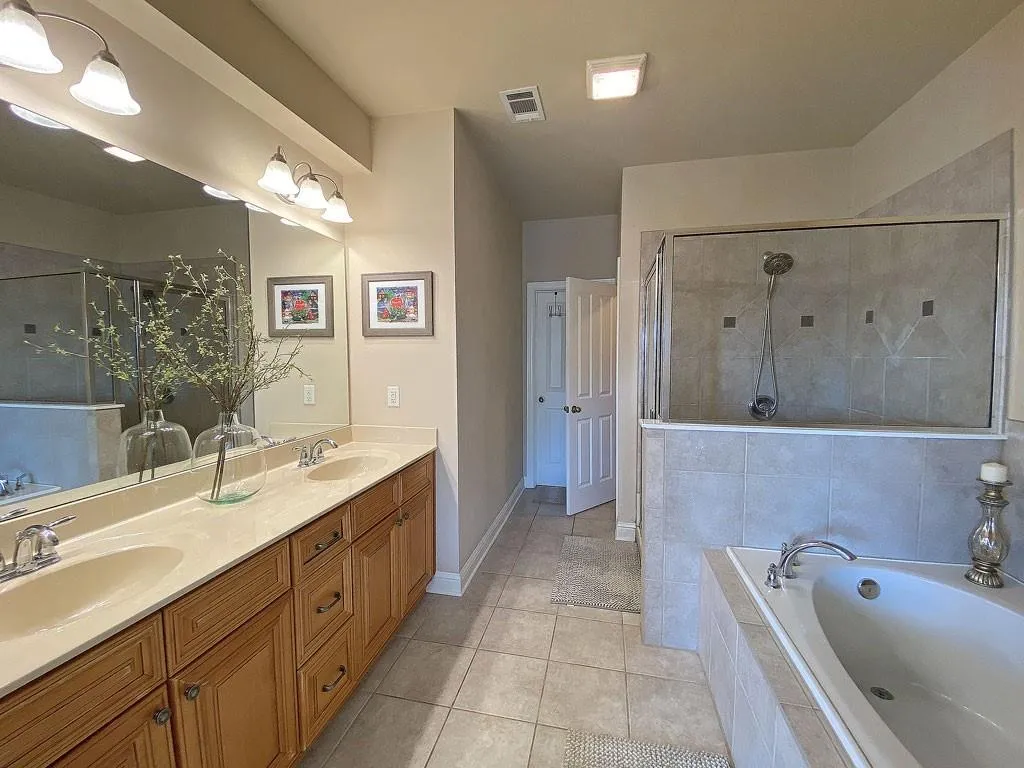 7775 Glisten Avenue Unit 345, Atlanta, Georgia 30328, 3 Bedrooms Bedrooms, ,3 BathroomsBathrooms,Residential,Sold,7775 Glisten Avenue Unit 345,7000099