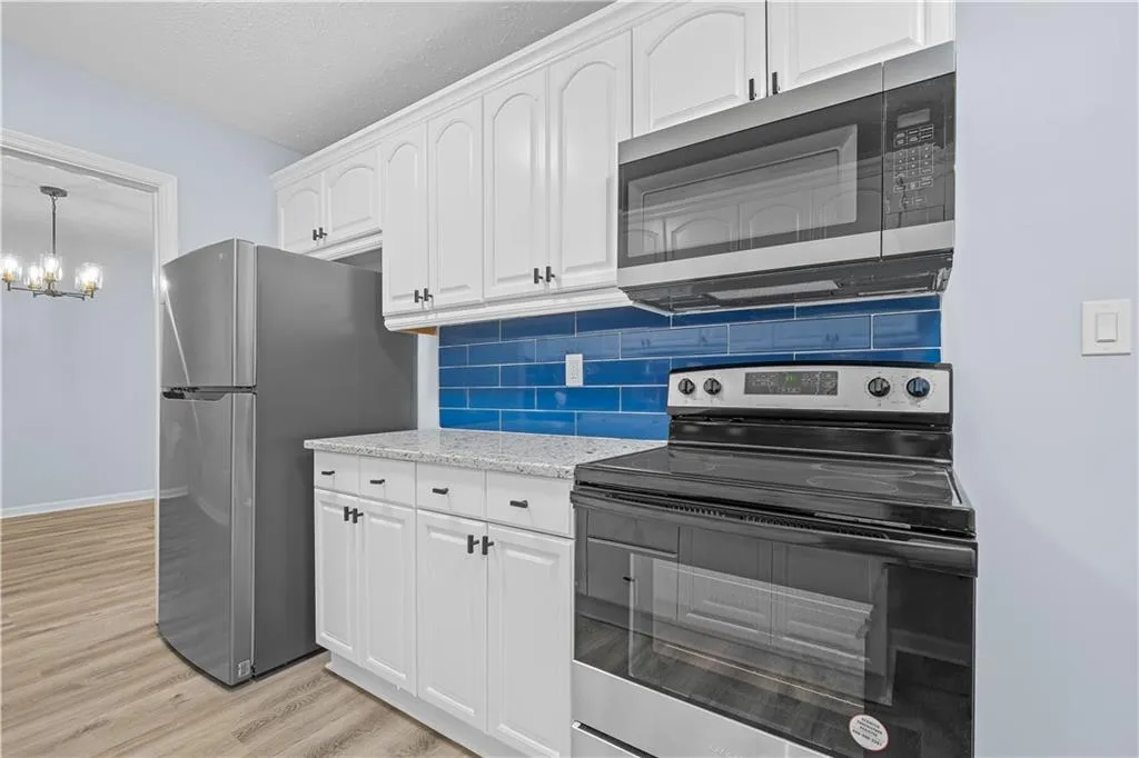 725 Dalrymple Road Unit 3i, Sandy Springs, Georgia 30328, 2 Bedrooms Bedrooms, ,2 BathroomsBathrooms,Residential,Sold,725 Dalrymple Road Unit 3i,7187370