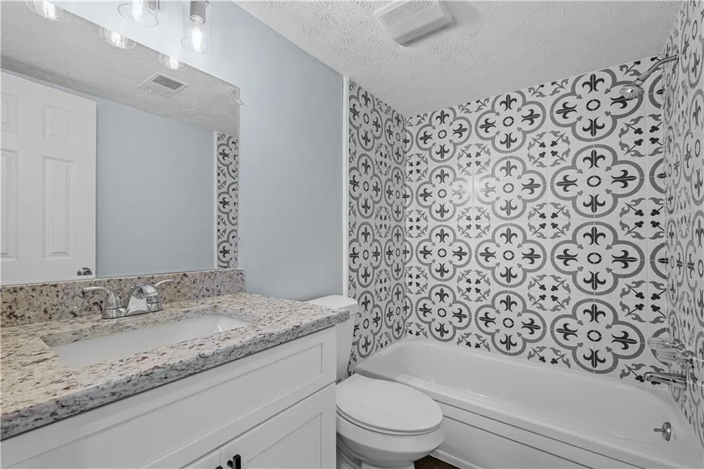 725 Dalrymple Road Unit 3i, Sandy Springs, Georgia 30328, 2 Bedrooms Bedrooms, ,2 BathroomsBathrooms,Residential,Sold,725 Dalrymple Road Unit 3i,7187370