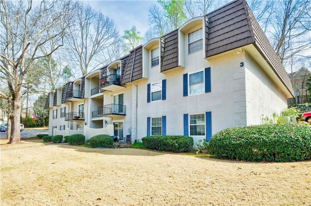 725 Dalrymple Road Unit 3i, Sandy Springs, Georgia 30328, 2 Bedrooms Bedrooms, ,2 BathroomsBathrooms,Residential,Sold,725 Dalrymple Road Unit 3i,7187370