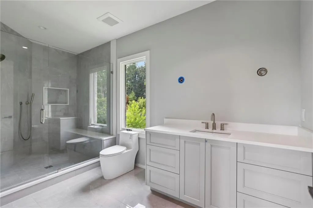 825 Kenry Court, Atlanta, Georgia 30342, 6 Bedrooms Bedrooms, ,7 BathroomsBathrooms,Residential,For Sale,825 Kenry Court,7403943