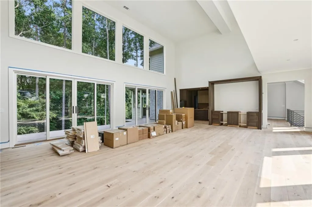 825 Kenry Court, Atlanta, Georgia 30342, 6 Bedrooms Bedrooms, ,7 BathroomsBathrooms,Residential,For Sale,825 Kenry Court,7403943