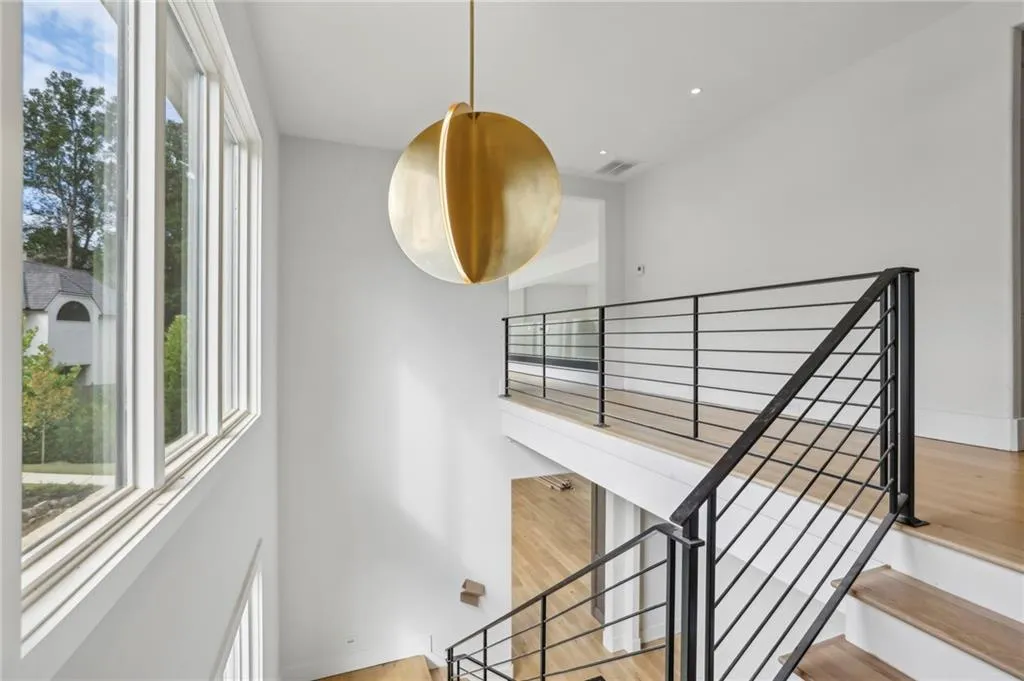 825 Kenry Court, Atlanta, Georgia 30342, 6 Bedrooms Bedrooms, ,7 BathroomsBathrooms,Residential,For Sale,825 Kenry Court,7403943