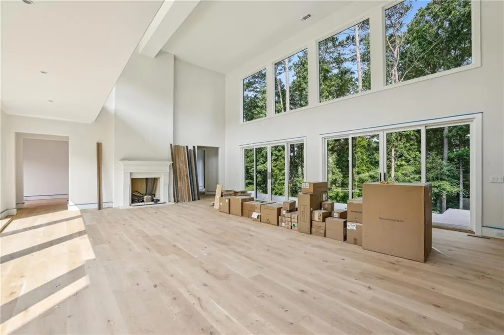 825 Kenry Court, Atlanta, Georgia 30342, 6 Bedrooms Bedrooms, ,7 BathroomsBathrooms,Residential,For Sale,825 Kenry Court,7403943