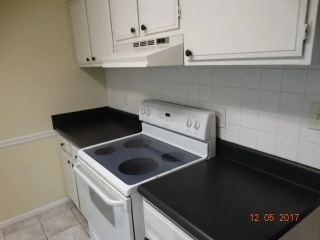 5157 Roswell Road Unit 7, Atlanta, Georgia 30342, 1 Bedroom Bedrooms, ,1 BathroomBathrooms,Residential,Sold,5157 Roswell Road Unit 7,5940283