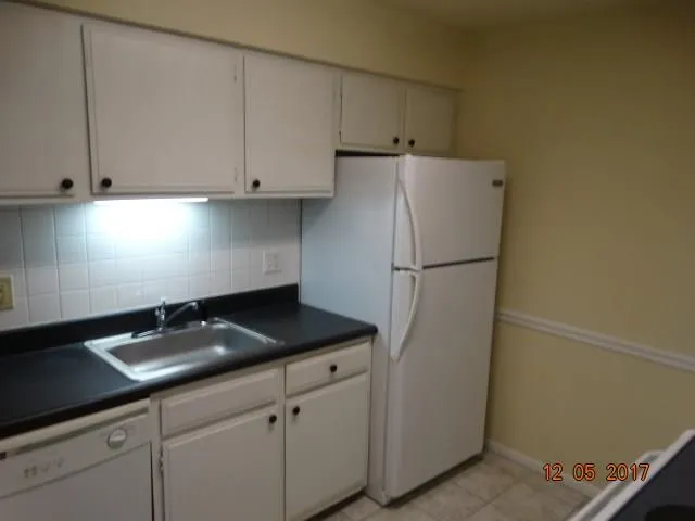 5157 Roswell Road Unit 7, Atlanta, Georgia 30342, 1 Bedroom Bedrooms, ,1 BathroomBathrooms,Residential,Sold,5157 Roswell Road Unit 7,5940283