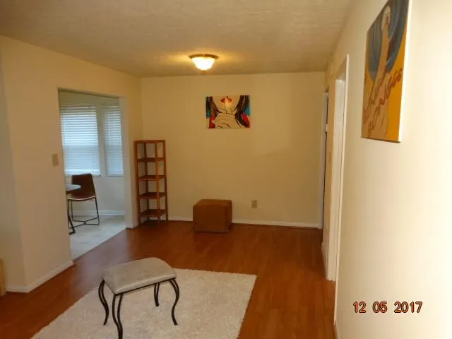 5157 Roswell Road Unit 7, Atlanta, Georgia 30342, 1 Bedroom Bedrooms, ,1 BathroomBathrooms,Residential,Sold,5157 Roswell Road Unit 7,5940283