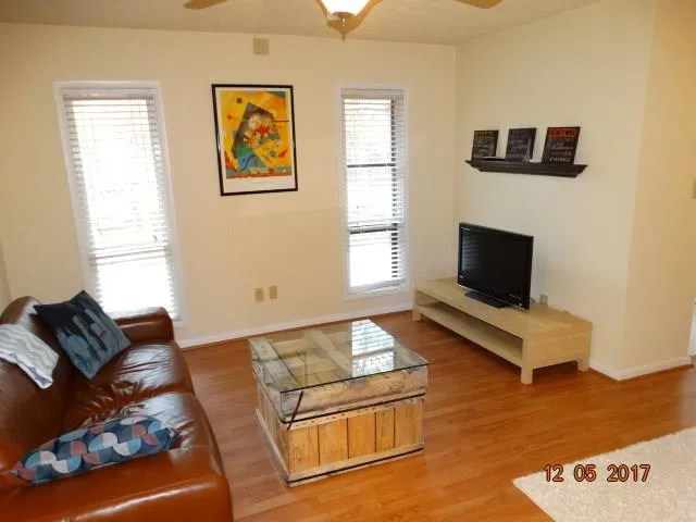 5157 Roswell Road Unit 7, Atlanta, Georgia 30342, 1 Bedroom Bedrooms, ,1 BathroomBathrooms,Residential,Sold,5157 Roswell Road Unit 7,5940283