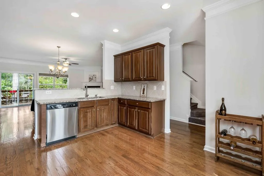 7834 Welsford Point, Sandy Springs, Georgia 30350, 3 Bedrooms Bedrooms, ,3 BathroomsBathrooms,Residential,Sold,7834 Welsford Point,6770624