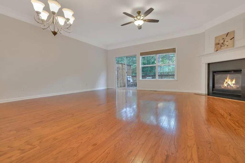 7834 Welsford Point, Sandy Springs, Georgia 30350, 3 Bedrooms Bedrooms, ,3 BathroomsBathrooms,Residential,Sold,7834 Welsford Point,6770624