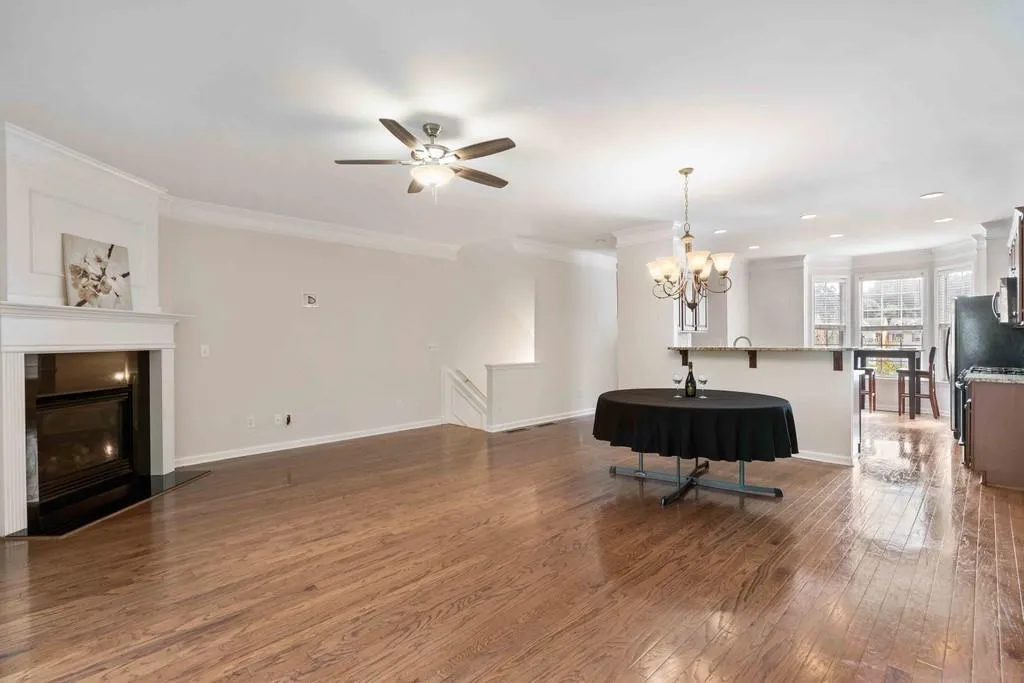 7834 Welsford Point, Sandy Springs, Georgia 30350, 3 Bedrooms Bedrooms, ,3 BathroomsBathrooms,Residential,Sold,7834 Welsford Point,6770624