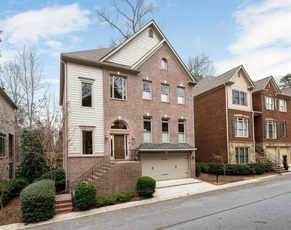 1010 Manorwood Court Ne, Sandy Springs, Georgia 30328, 4 Bedrooms Bedrooms, ,3 BathroomsBathrooms,Residential,Sold,1010 Manorwood Court Ne,6670216