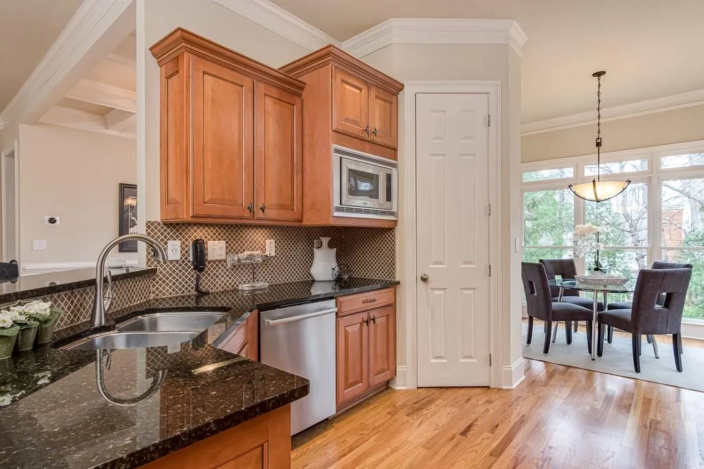1010 Manorwood Court Ne, Sandy Springs, Georgia 30328, 4 Bedrooms Bedrooms, ,3 BathroomsBathrooms,Residential,Sold,1010 Manorwood Court Ne,6670216