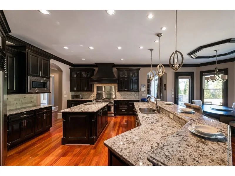 730 Glenairy Drive, Sandy Springs, Georgia 30328, 6 Bedrooms Bedrooms, ,6 BathroomsBathrooms,Residential,Sold,730 Glenairy Drive,5622621