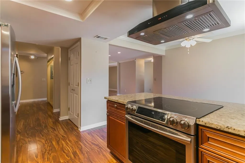 285 Francyne Court, Sandy Springs, Georgia 30328, 2 Bedrooms Bedrooms, ,2 BathroomsBathrooms,Residential,Sold,285 Francyne Court,6515229