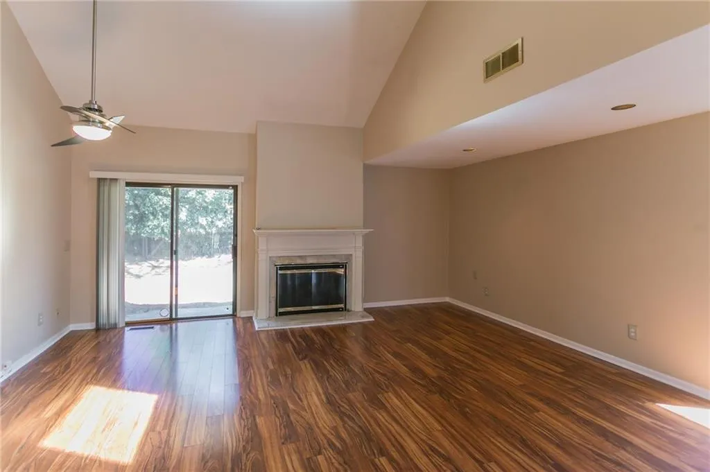 285 Francyne Court, Sandy Springs, Georgia 30328, 2 Bedrooms Bedrooms, ,2 BathroomsBathrooms,Residential,Sold,285 Francyne Court,6515229