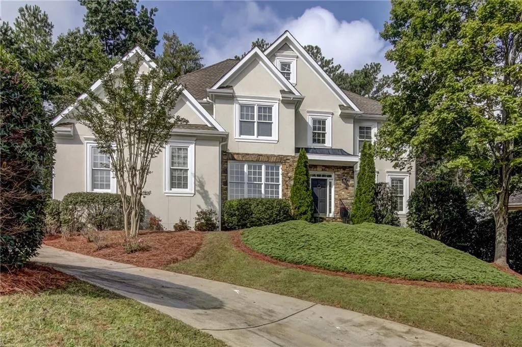 160 Spalding Springs Court, Sandy Springs, Georgia 30350, 5 Bedrooms Bedrooms, ,3 BathroomsBathrooms,Residential,Sold,160 Spalding Springs Court,5919799