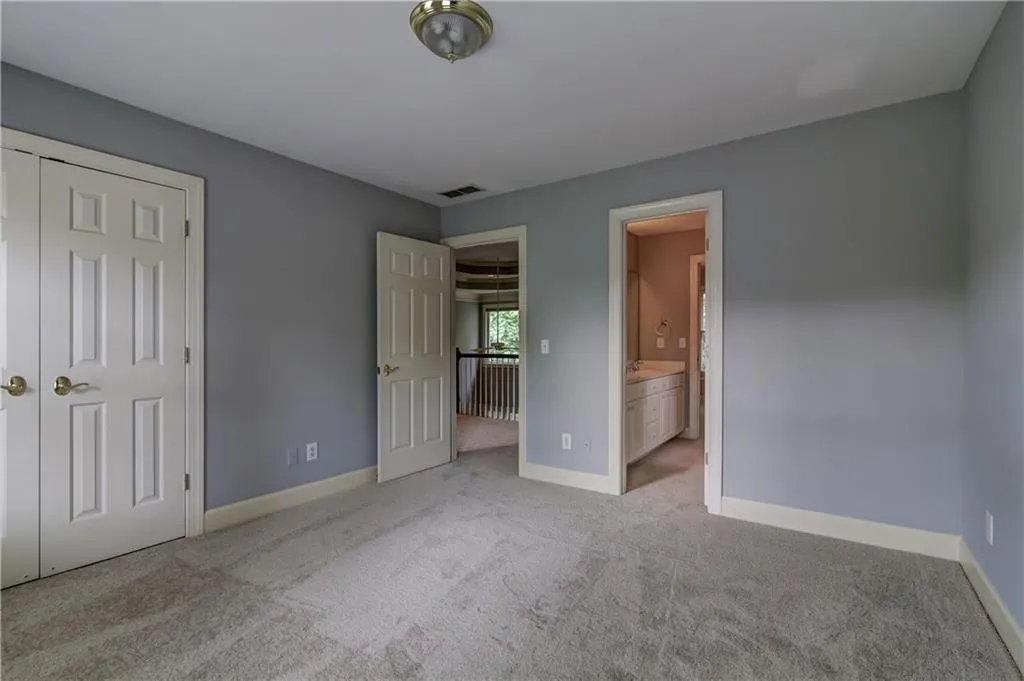 160 Spalding Springs Court, Sandy Springs, Georgia 30350, 5 Bedrooms Bedrooms, ,3 BathroomsBathrooms,Residential,Sold,160 Spalding Springs Court,5919799