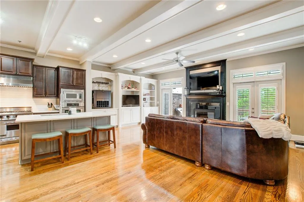 686 Lockton Place, Atlanta, Georgia 30342, 4 Bedrooms Bedrooms, ,4 BathroomsBathrooms,Residential,Sold,686 Lockton Place,7196589