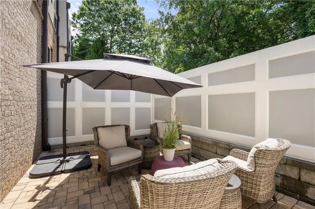 717 Lenox Lane, Atlanta, Georgia 30324, 4 Bedrooms Bedrooms, ,4 BathroomsBathrooms,Residential,For Sale,717 Lenox Lane,7619537