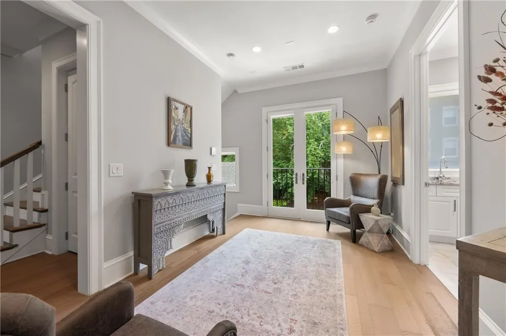 717 Lenox Lane, Atlanta, Georgia 30324, 4 Bedrooms Bedrooms, ,4 BathroomsBathrooms,Residential,For Sale,717 Lenox Lane,7619537
