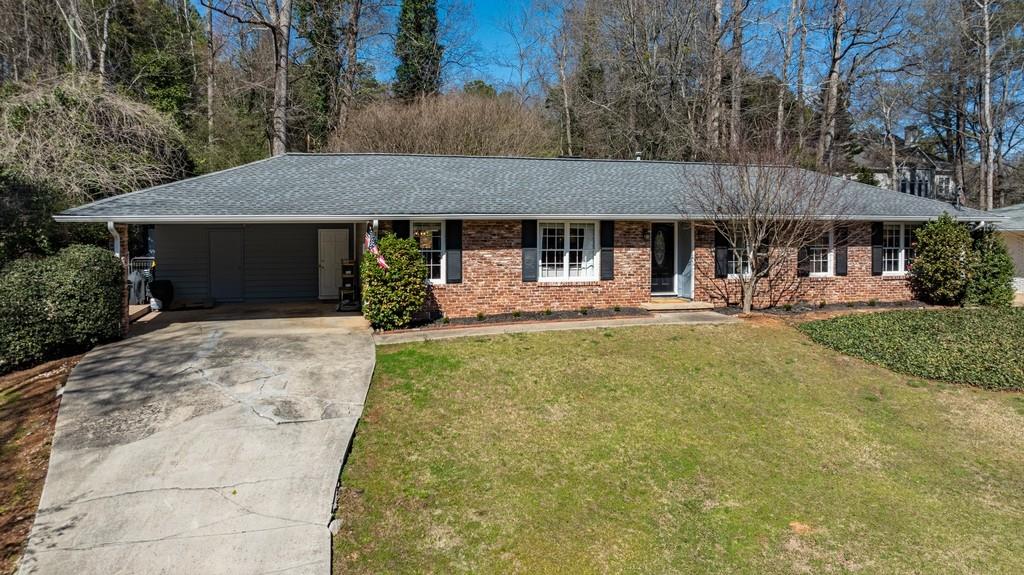 710 E Powderhorn, Atlanta, Georgia 30342, 3 Bedrooms Bedrooms, ,2 BathroomsBathrooms,Residential,Sold,710 E Powderhorn,7344431