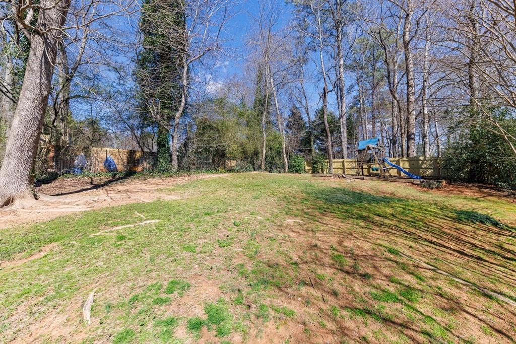 710 E Powderhorn, Atlanta, Georgia 30342, 3 Bedrooms Bedrooms, ,2 BathroomsBathrooms,Residential,Sold,710 E Powderhorn,7344431