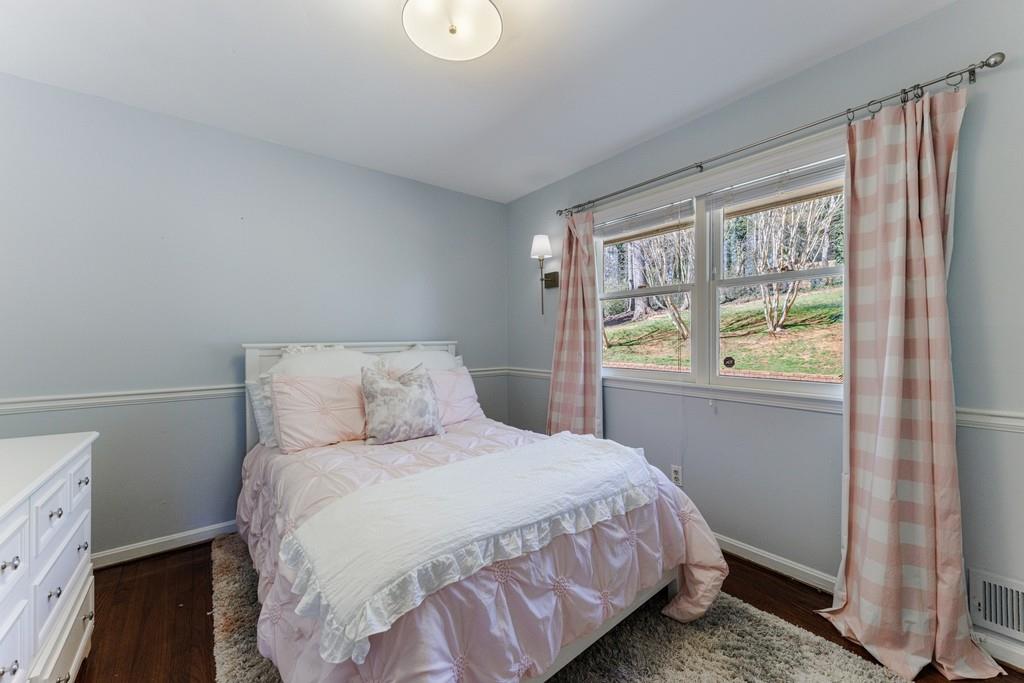 710 E Powderhorn, Atlanta, Georgia 30342, 3 Bedrooms Bedrooms, ,2 BathroomsBathrooms,Residential,Sold,710 E Powderhorn,7344431