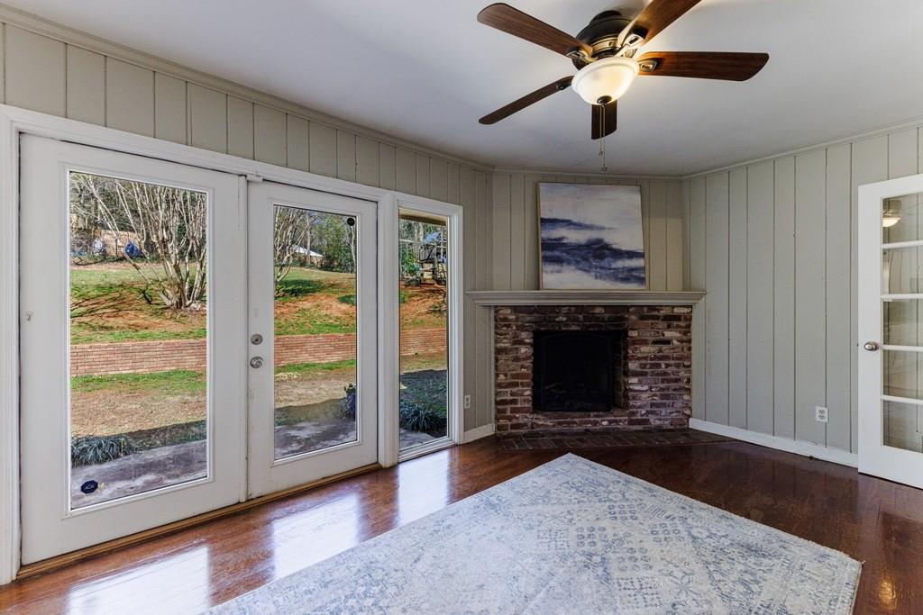 710 E Powderhorn, Atlanta, Georgia 30342, 3 Bedrooms Bedrooms, ,2 BathroomsBathrooms,Residential,Sold,710 E Powderhorn,7344431