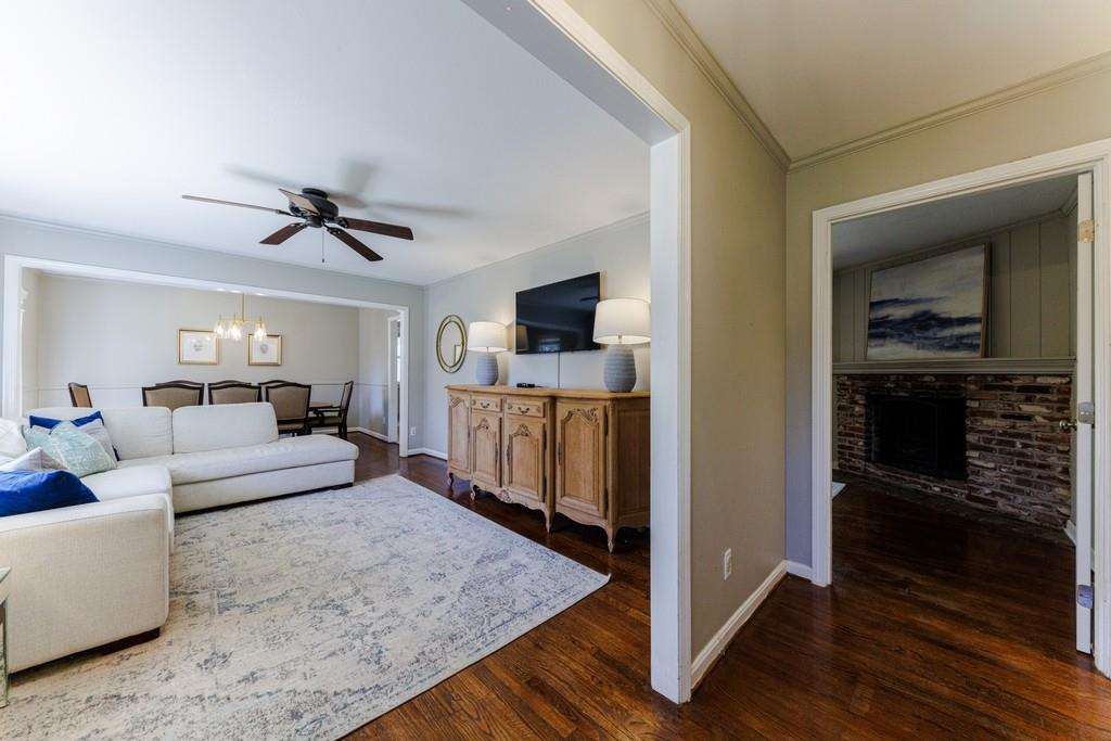 710 E Powderhorn, Atlanta, Georgia 30342, 3 Bedrooms Bedrooms, ,2 BathroomsBathrooms,Residential,Sold,710 E Powderhorn,7344431