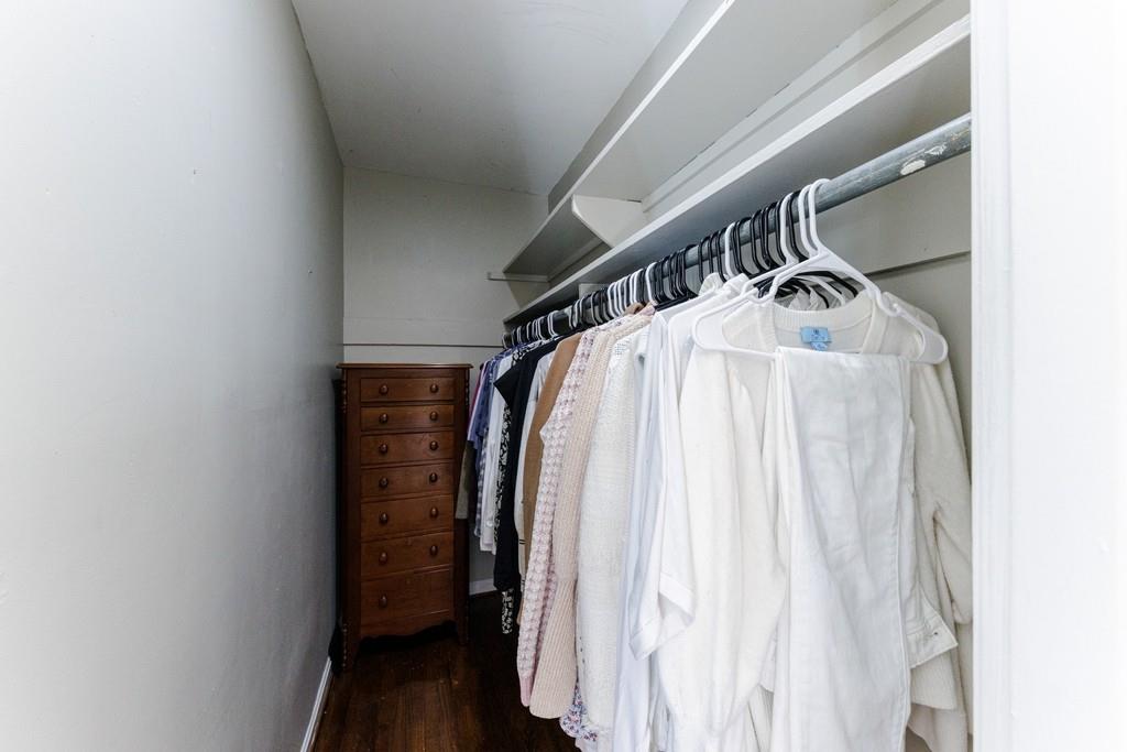 710 E Powderhorn, Atlanta, Georgia 30342, 3 Bedrooms Bedrooms, ,2 BathroomsBathrooms,Residential,Sold,710 E Powderhorn,7344431