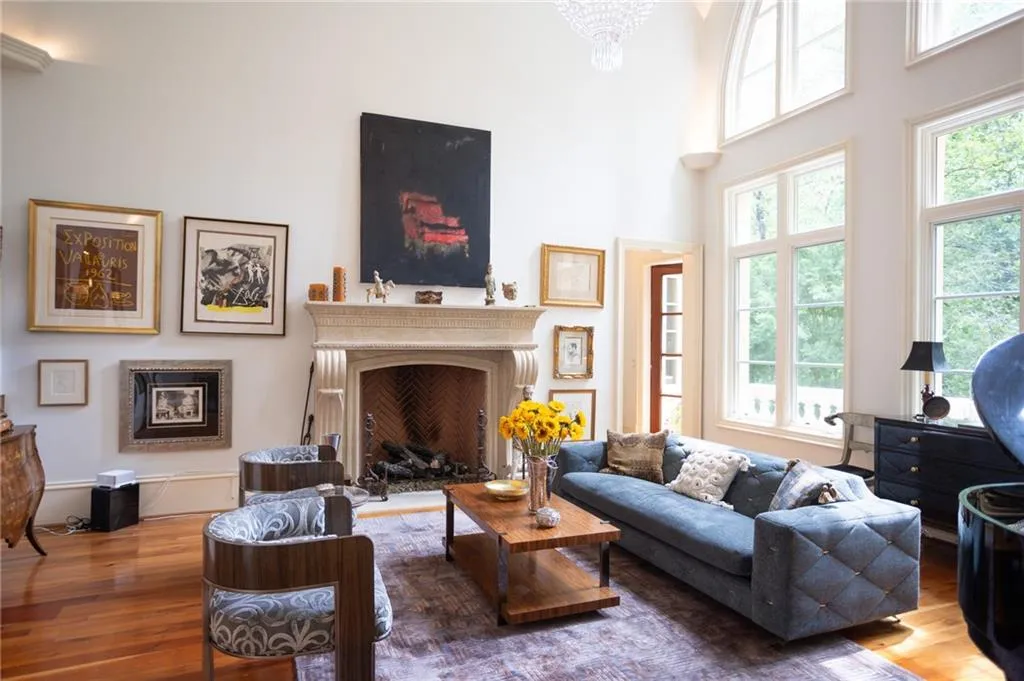 1111 Crest Valley Drive, Atlanta, Georgia 30327, 6 Bedrooms Bedrooms, ,7 BathroomsBathrooms,Residential,Sold,1111 Crest Valley Drive,7378017