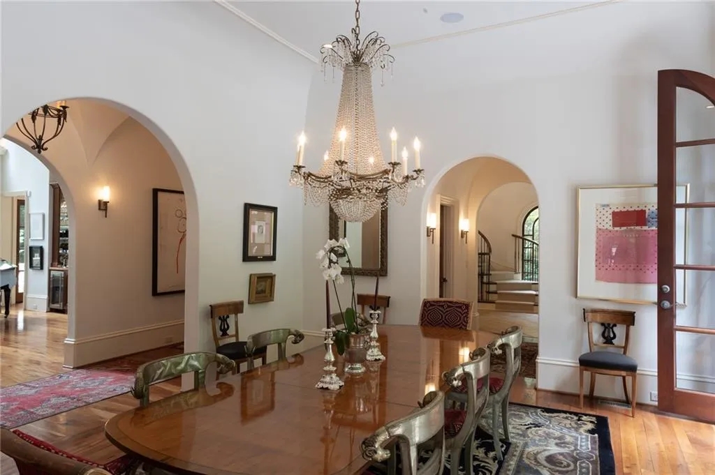 1111 Crest Valley Drive, Atlanta, Georgia 30327, 6 Bedrooms Bedrooms, ,7 BathroomsBathrooms,Residential,Sold,1111 Crest Valley Drive,7378017