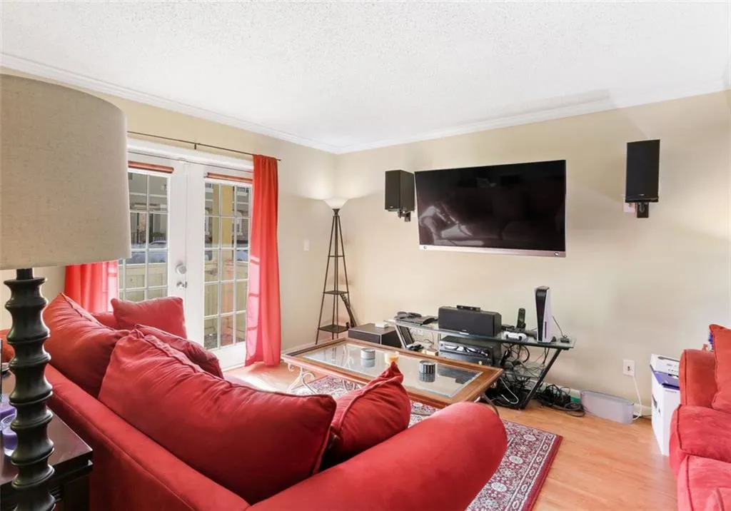 6900 Roswell Road Unit Q20, Atlanta, Georgia 30328, 2 Bedrooms Bedrooms, ,2 BathroomsBathrooms,Residential,Sold,6900 Roswell Road Unit Q20,6977350