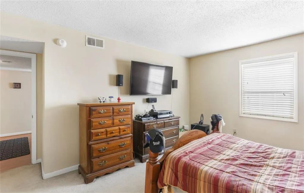 6900 Roswell Road Unit Q20, Atlanta, Georgia 30328, 2 Bedrooms Bedrooms, ,2 BathroomsBathrooms,Residential,Sold,6900 Roswell Road Unit Q20,6977350