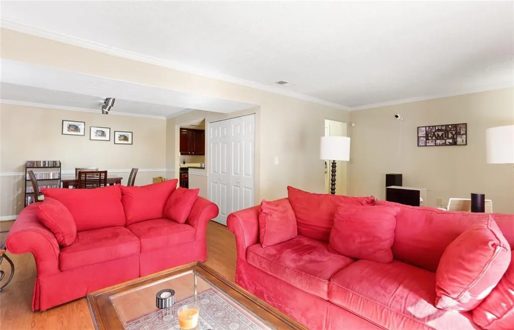 6900 Roswell Road Unit Q20, Atlanta, Georgia 30328, 2 Bedrooms Bedrooms, ,2 BathroomsBathrooms,Residential,Sold,6900 Roswell Road Unit Q20,6977350