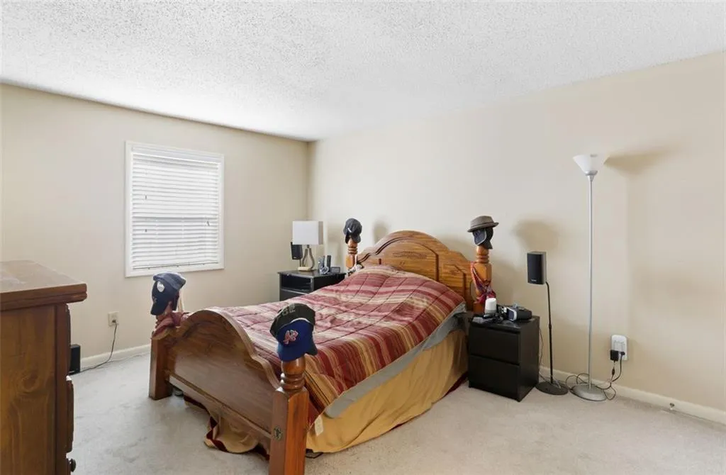 6900 Roswell Road Unit Q20, Atlanta, Georgia 30328, 2 Bedrooms Bedrooms, ,2 BathroomsBathrooms,Residential,Sold,6900 Roswell Road Unit Q20,6977350