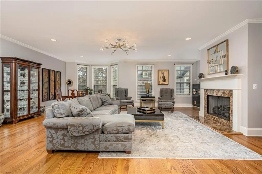 5585 Julian Place, Sandy Springs, Georgia 30342, 4 Bedrooms Bedrooms, ,3 BathroomsBathrooms,Residential,Sold,5585 Julian Place,6995631