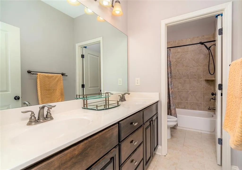 5585 Julian Place, Sandy Springs, Georgia 30342, 4 Bedrooms Bedrooms, ,3 BathroomsBathrooms,Residential,Sold,5585 Julian Place,6995631