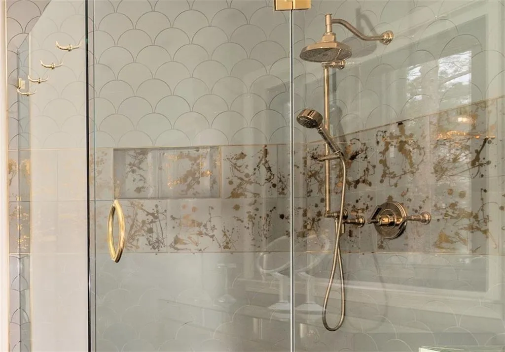 5585 Julian Place, Sandy Springs, Georgia 30342, 4 Bedrooms Bedrooms, ,3 BathroomsBathrooms,Residential,Sold,5585 Julian Place,6995631