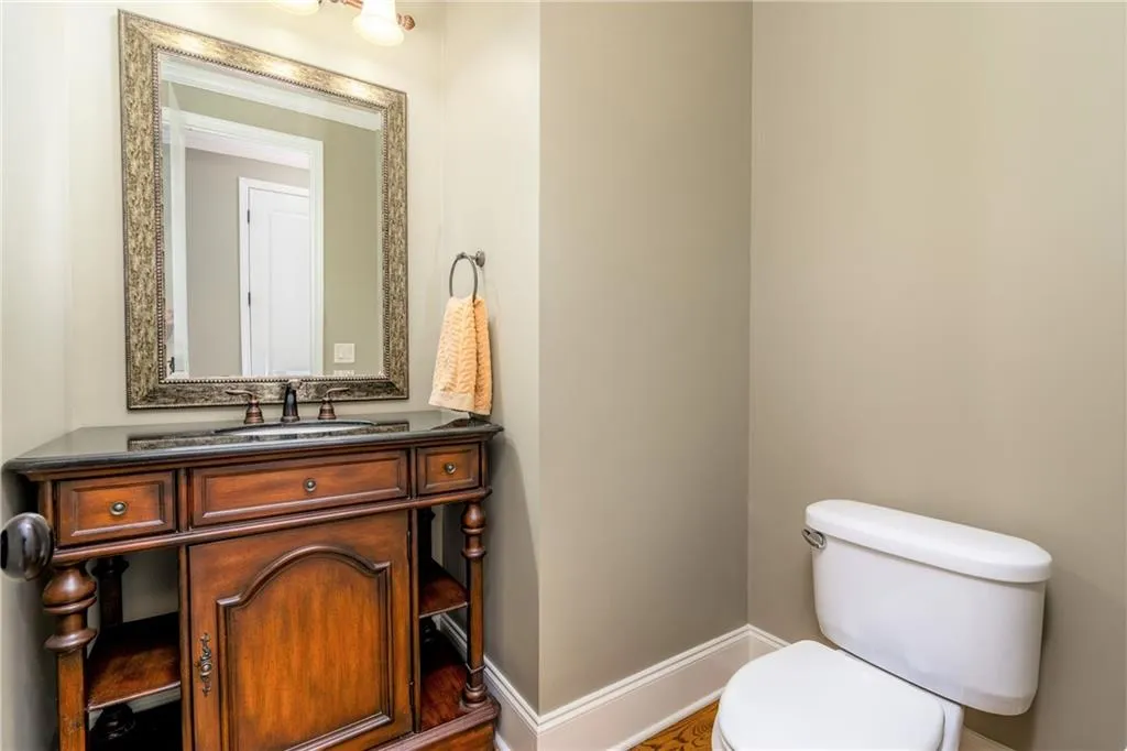 5585 Julian Place, Sandy Springs, Georgia 30342, 4 Bedrooms Bedrooms, ,3 BathroomsBathrooms,Residential,Sold,5585 Julian Place,6995631