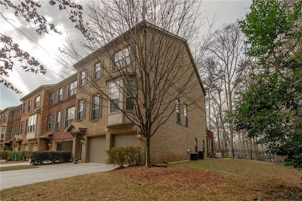 5585 Julian Place, Sandy Springs, Georgia 30342, 4 Bedrooms Bedrooms, ,3 BathroomsBathrooms,Residential,Sold,5585 Julian Place,6995631