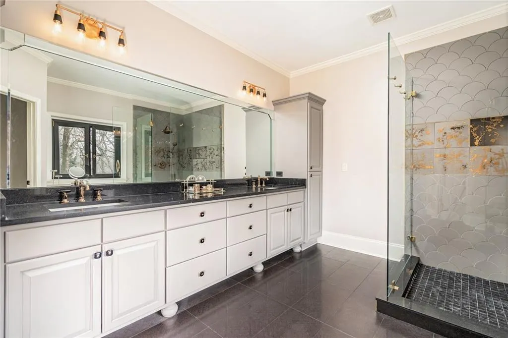 5585 Julian Place, Sandy Springs, Georgia 30342, 4 Bedrooms Bedrooms, ,3 BathroomsBathrooms,Residential,Sold,5585 Julian Place,6995631