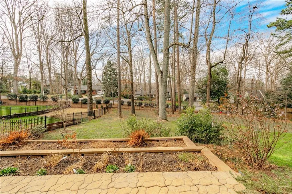 5585 Julian Place, Sandy Springs, Georgia 30342, 4 Bedrooms Bedrooms, ,3 BathroomsBathrooms,Residential,Sold,5585 Julian Place,6995631