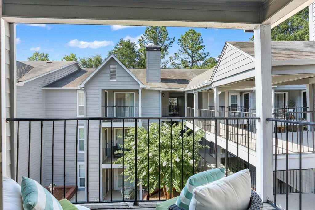 310 GRANVILLE Court, Atlanta, Georgia 30328, 2 Bedrooms Bedrooms, ,2 BathroomsBathrooms,Residential,Sold,310 GRANVILLE Court,7298166