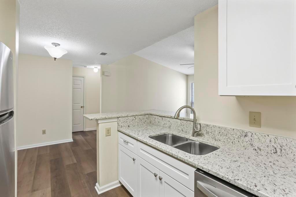 310 GRANVILLE Court, Atlanta, Georgia 30328, 2 Bedrooms Bedrooms, ,2 BathroomsBathrooms,Residential,Sold,310 GRANVILLE Court,7298166